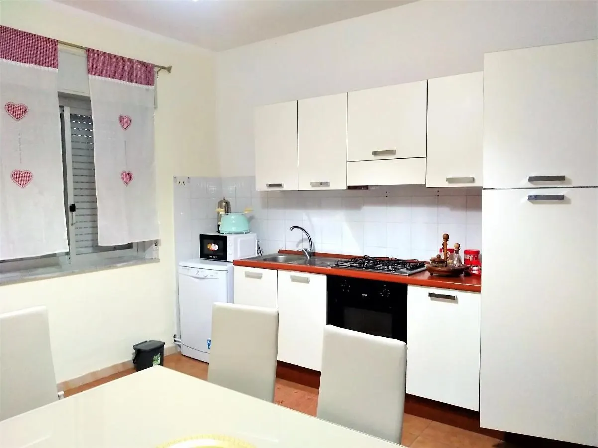 Casa Filippa & Case Charlotte, Mongiove Al Mare