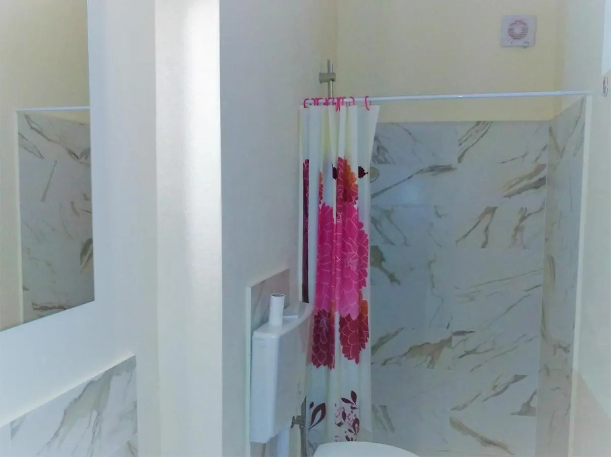 Casa Filippa & Case Charlotte, Mongiove Al Mare 0*,